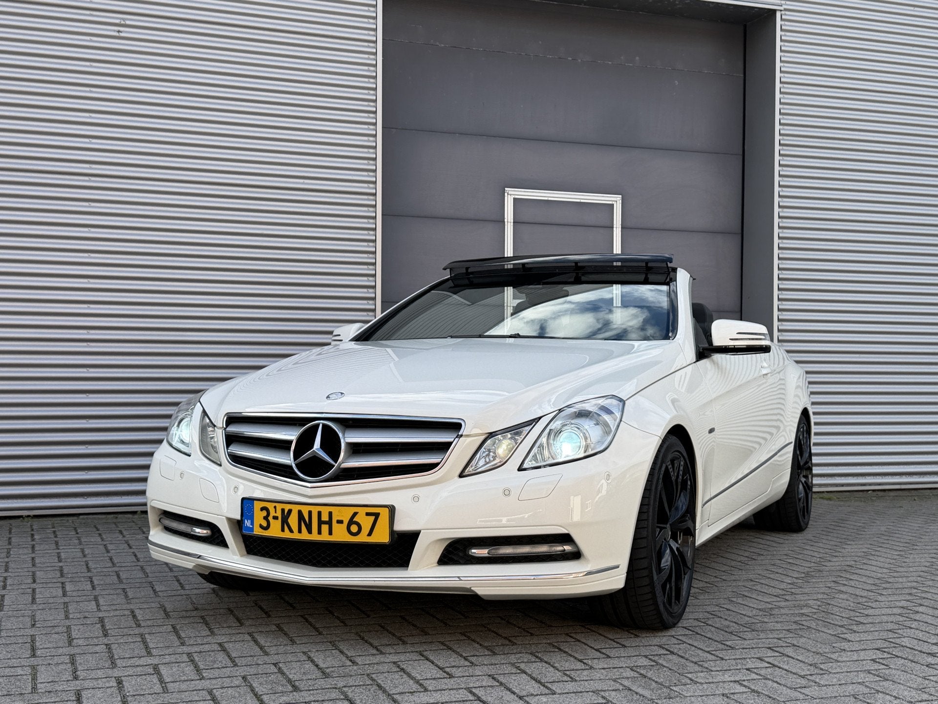 Mercedes-Benz E-Klasse Cabrio 200 CGI Avantgarde I Aut. I Na, Auto's, Automaat, Euro 5, Zwart, 4 cilinders
