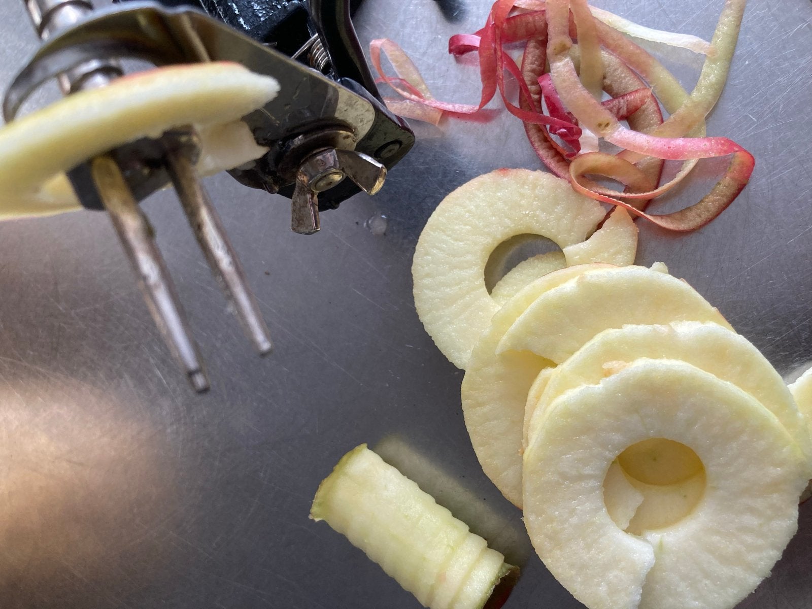 Appel schilapparaat Schillen, Klokhuis verwijderen, plakjes, Ophalen of Verzenden, Zwart, Metaal, Overige merken