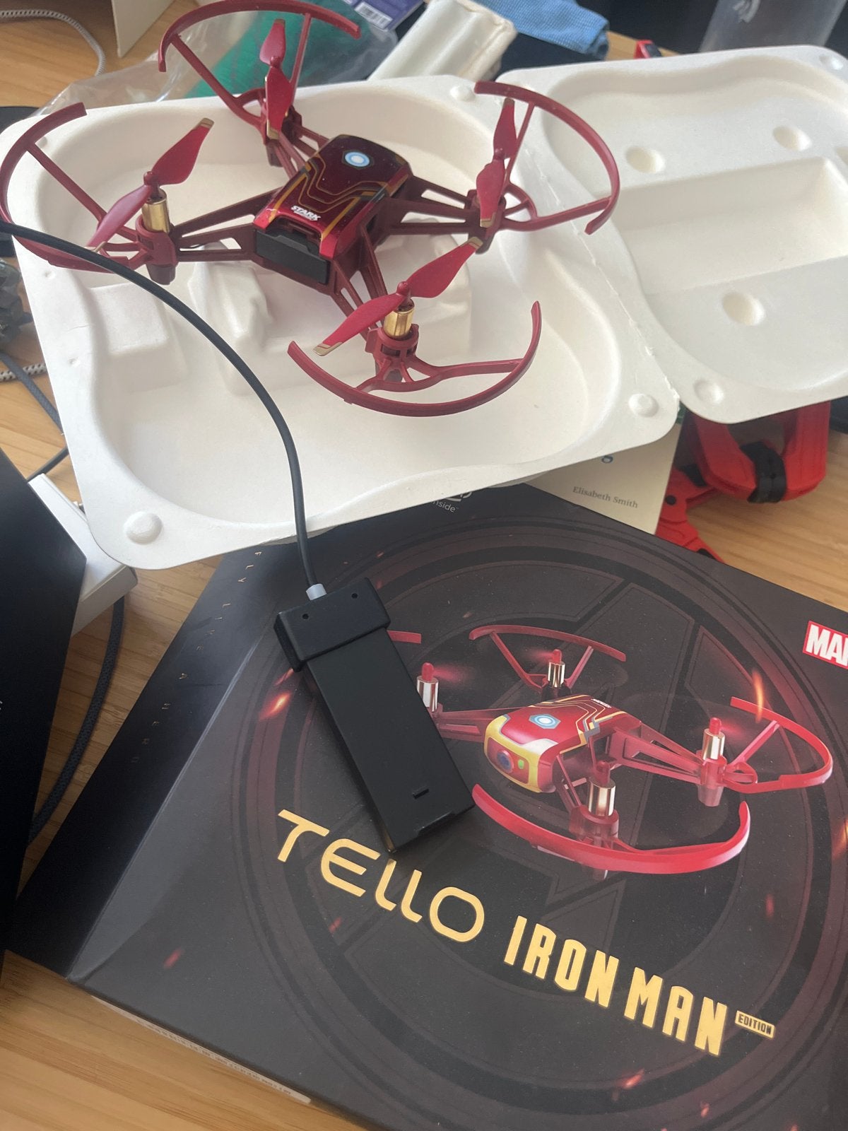 Tello Iron Man drone + Gamesir T1d defect + extra accu, Basiskwaliteit, Minder dan 100 meter, DJI, Niet werkend