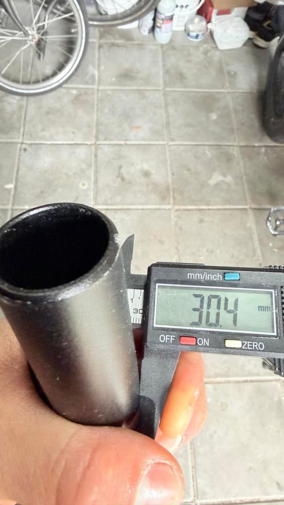 Zadelpen 30.4mm - Zo goed als nieuw, Ophalen of Verzenden, Zo goed als nieuw, Stadsfiets, Zadel
