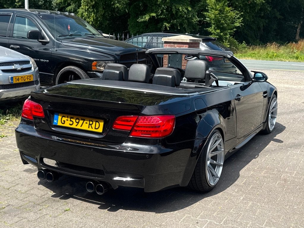 BMW 3-serie Cabrio 325i M3 WIDE BODYKIT/CUSTOM/LEDER/STLVRM/, Auto's, BMW, 13 km/l, Achterwielaandrijving, Gebruikt, Zwart