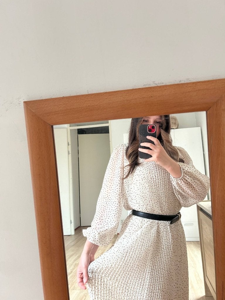 Dresses, Ophalen of Verzenden, Zo goed als nieuw, Maat 38/40 (M), Boven de knie