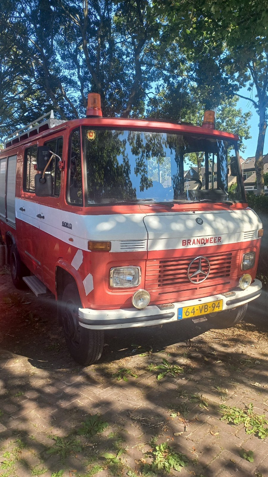 MB "DUDO" L608D Ex Brandweer, 0314 blok, B rijbewijs, 83 pk, Mercedes-Benz, Grijs, Particulier