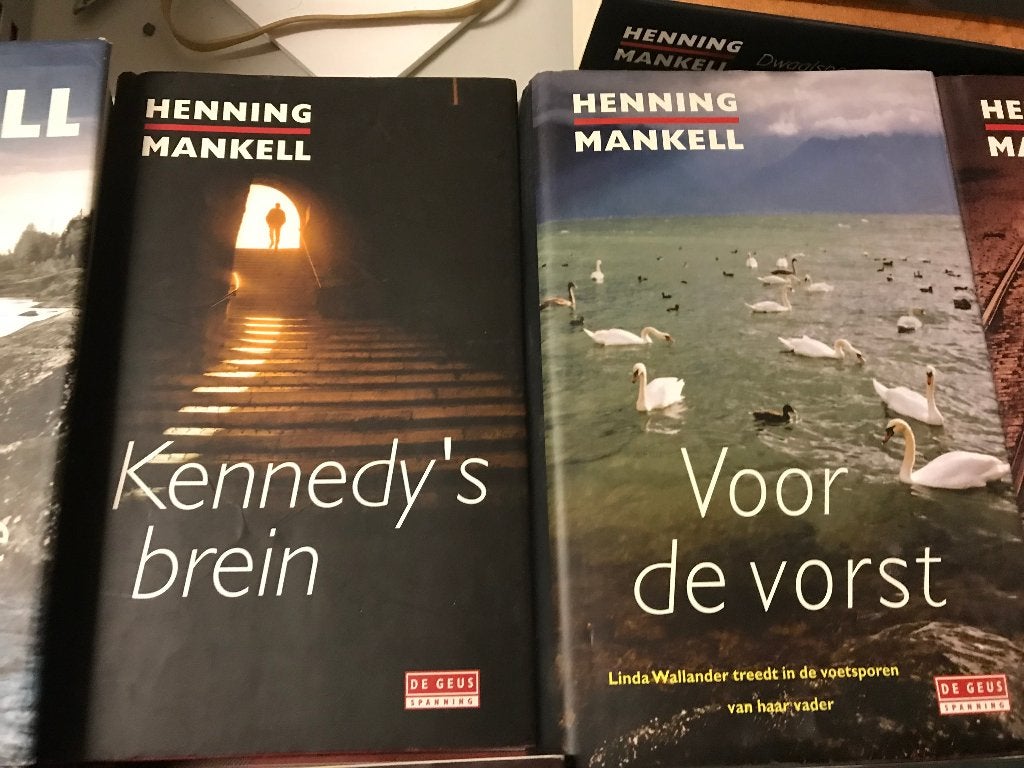 Nog 18 boeken van Henning Mankell zie actuele lijst + DVD's, Ophalen of Verzenden, Gelezen, Henning Mankell