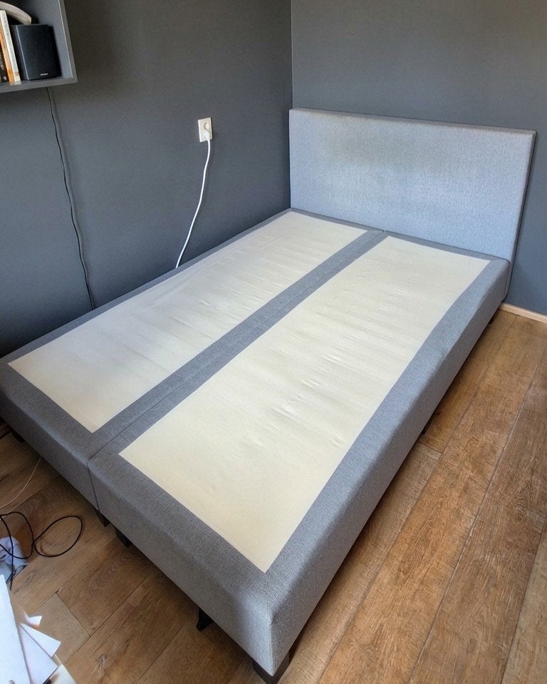 Wehkamp Boxspring 140x200 zonder matras, Ophalen, Tweepersoons, 140 cm, Zo goed als nieuw