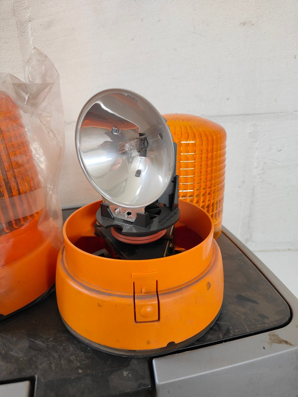 2x zwaailicht Hella, Hobby en Vrije tijd, Elektronica-componenten, Ophalen of Verzenden, Nieuw