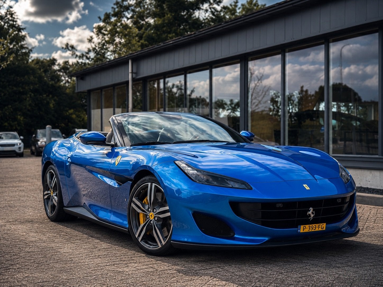 Ferrari Portofino 3.9 V8 HELE Atelier car Carbon CLANCK, Auto's, Ferrari, Automaat, Dealer onderhouden, Gebruikt, Automatische klimaatregeling