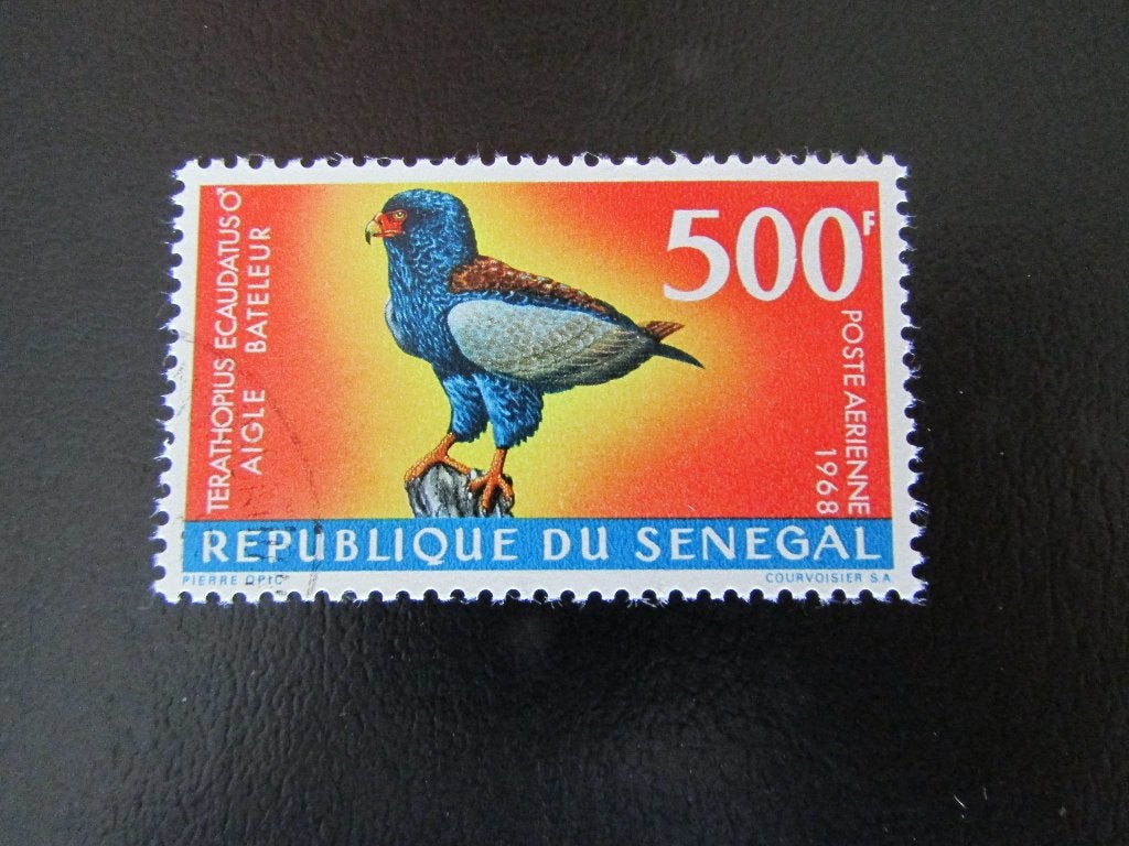 Postzegel Vogel: Bateleur uit Senegal, Ophalen of Verzenden, Gestempeld, Dier of Natuur