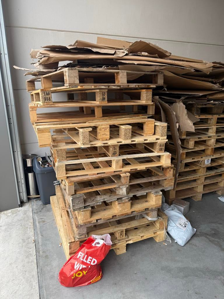 100 pallets voor een goeie prijs (kan gebracht worden), Ophalen of Verzenden