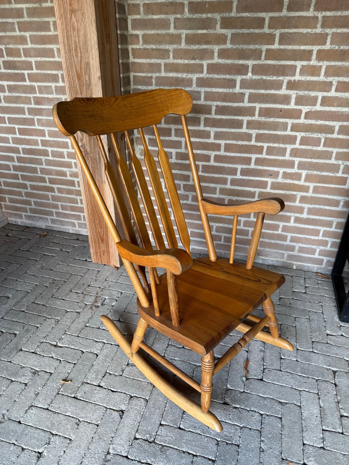 Houten Schommelstoel, Ophalen, Gebruikt, Bruin, Eén