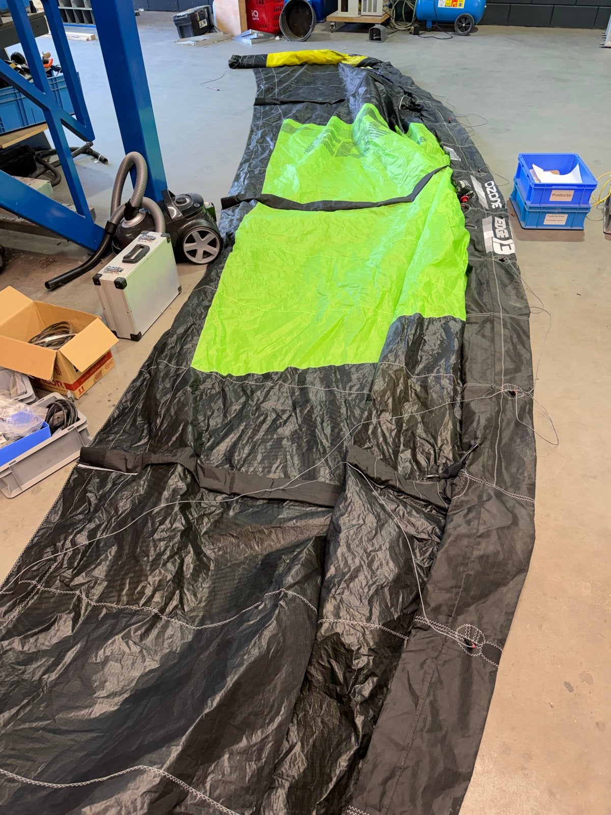 Ozone Edge 13m2 - Goede staat met kleine reparatie nodig, Ophalen of Verzenden, Gebruikt, 13 m², Kite