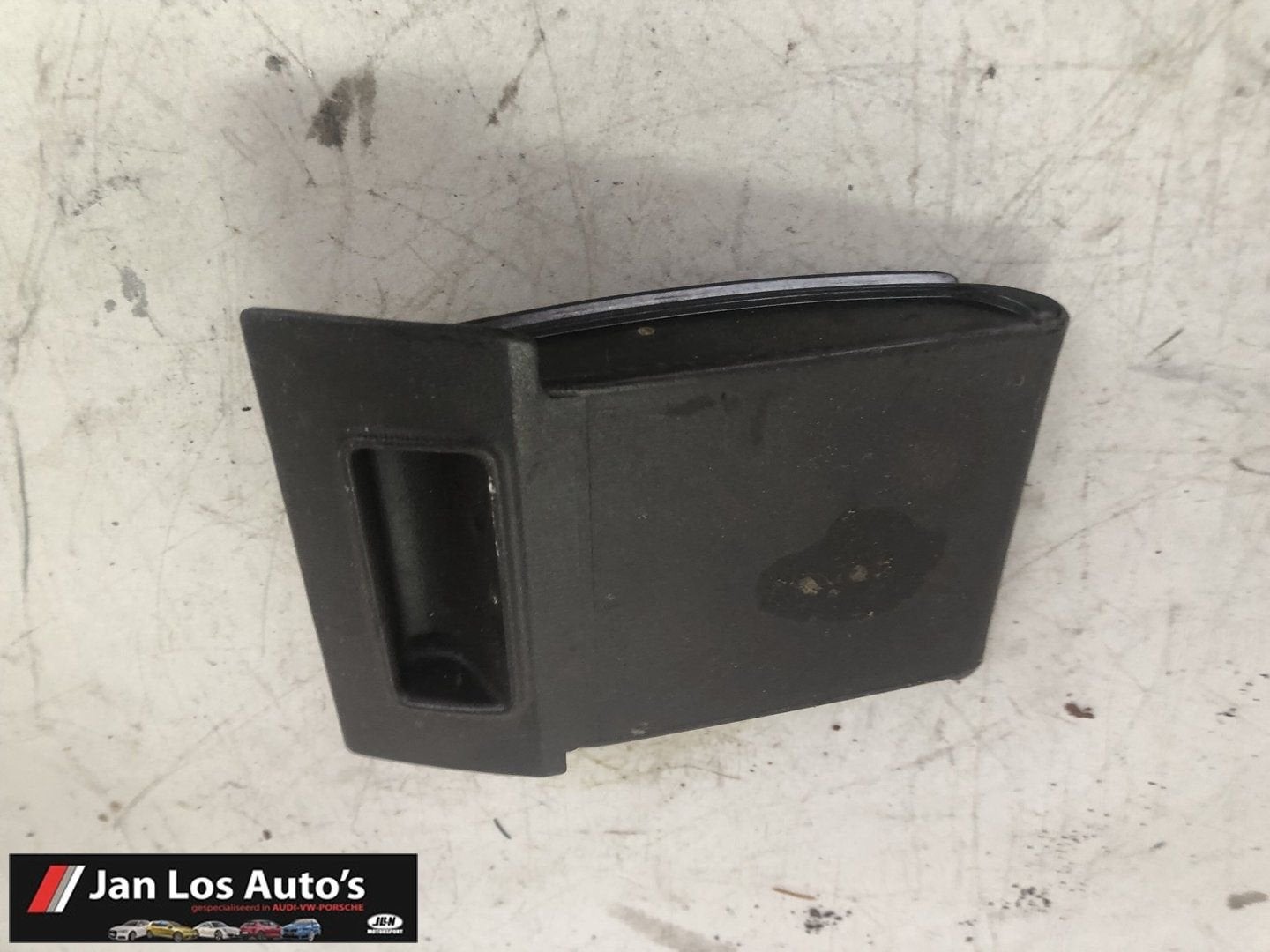 Audi 80 B2 Typ81 Asbak bruin 811 857 309, Auto-onderdelen, Interieur en Bekleding, Gebruikt, -, -, -