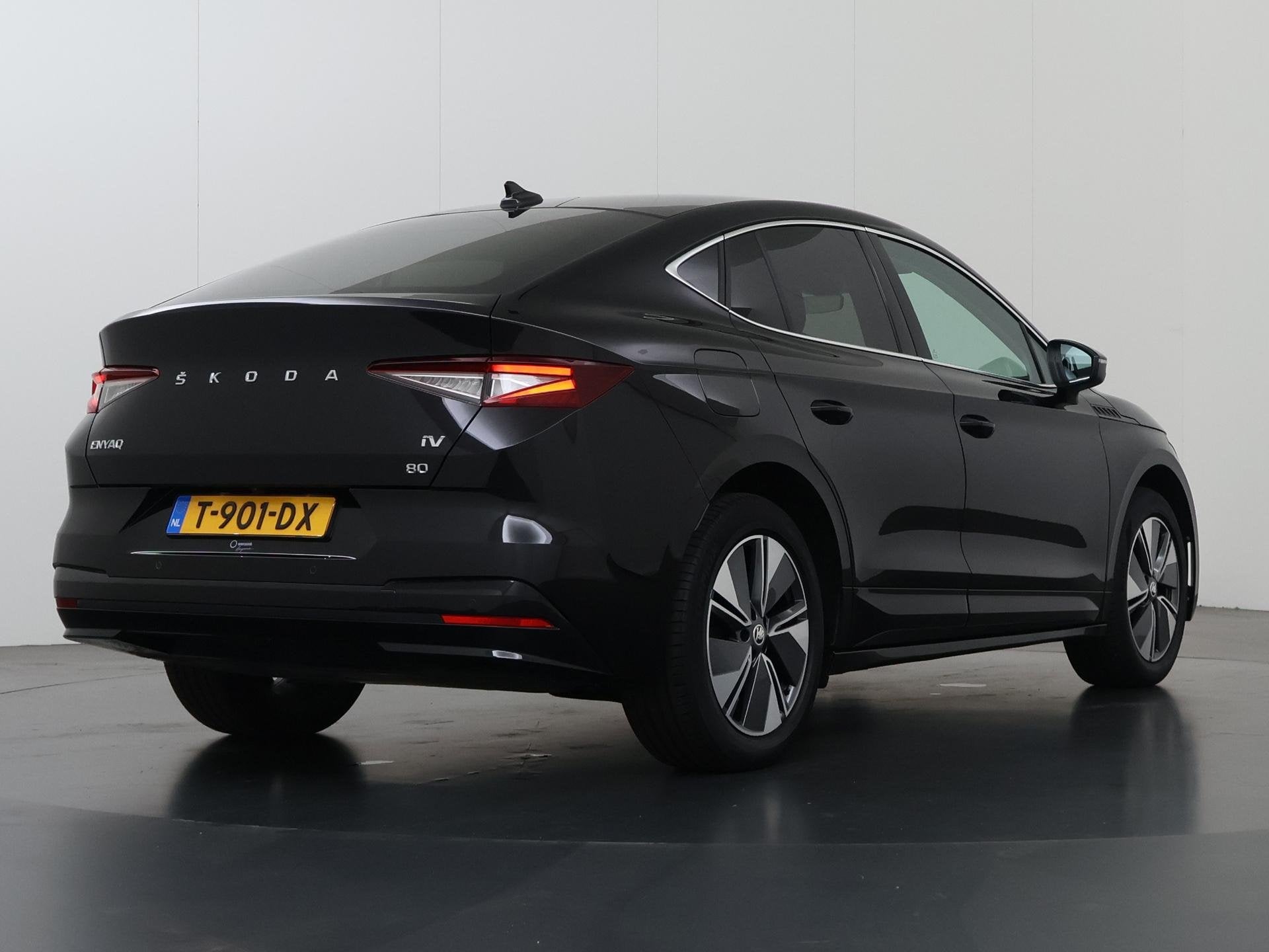 Skoda Enyaq Coupé iV 80 Business Edition | SOH 94% | Panora, Auto's, Dealer onderhouden, Achterwielaandrijving, Zwart, 80 kWh