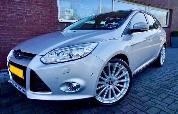 Set Velgen met Vredestein zomerbanden 235/35Z R19 met velgen, Auto-onderdelen, Gebruikt, Banden en Velgen, 235 mm, Personenwagen