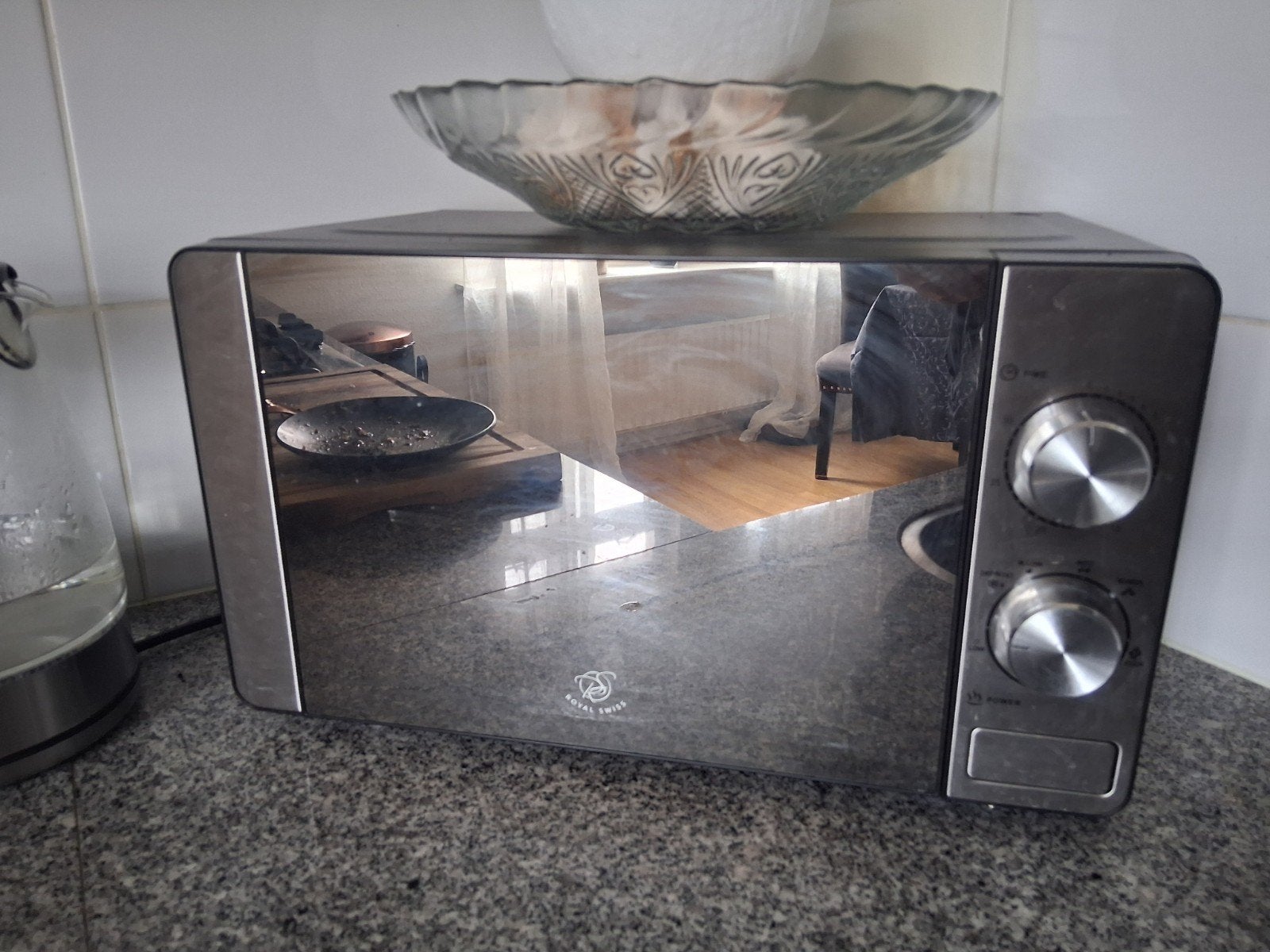 Zgan mooie magnetron Royal Swiss, Ophalen, Zo goed als nieuw