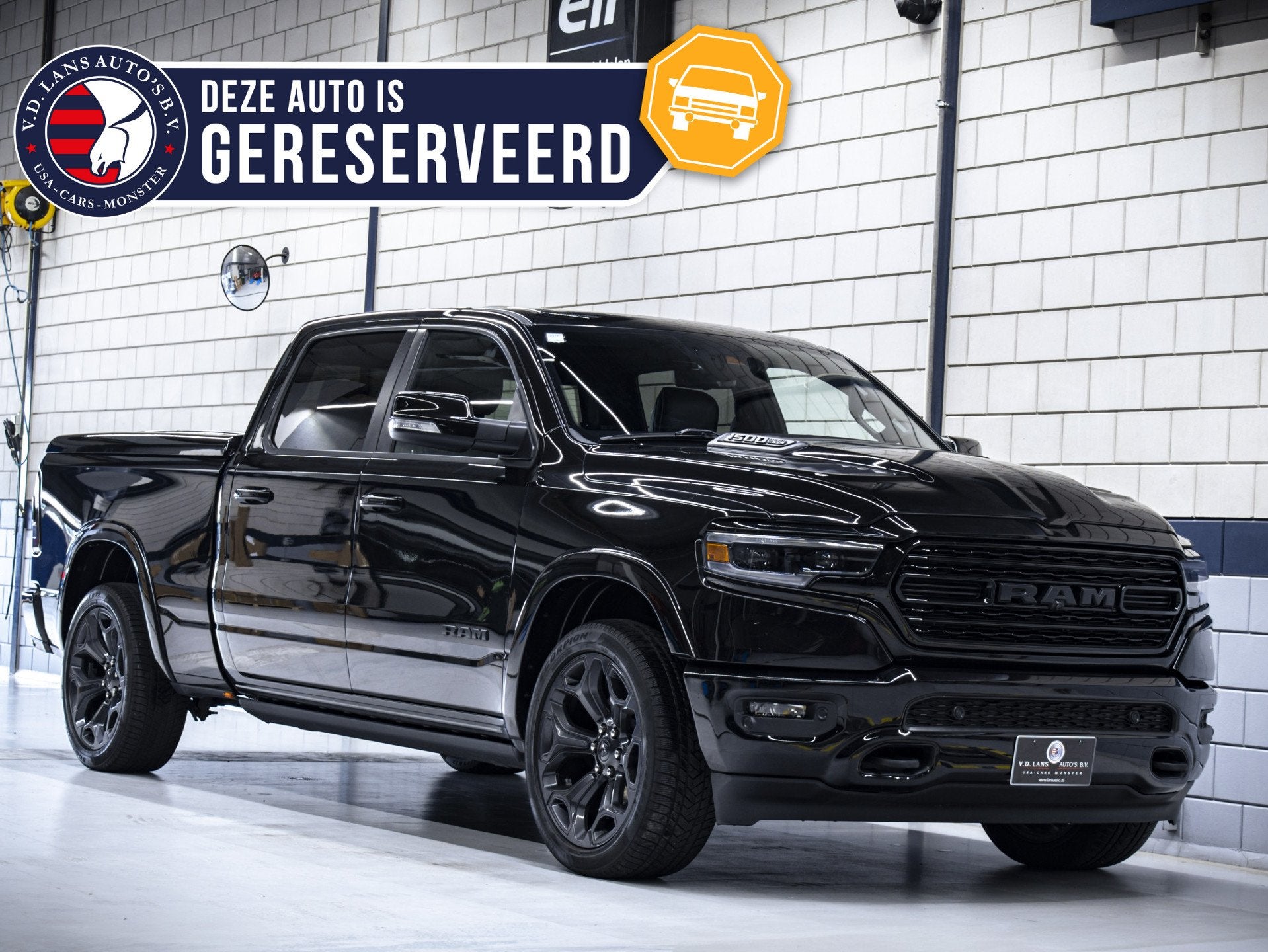 Dodge Ram 1500 Limited Night 5.7L Hemi V8 | Pano| Luchtverin, Automaat, Gebruikt, 5654 cc, 402 pk