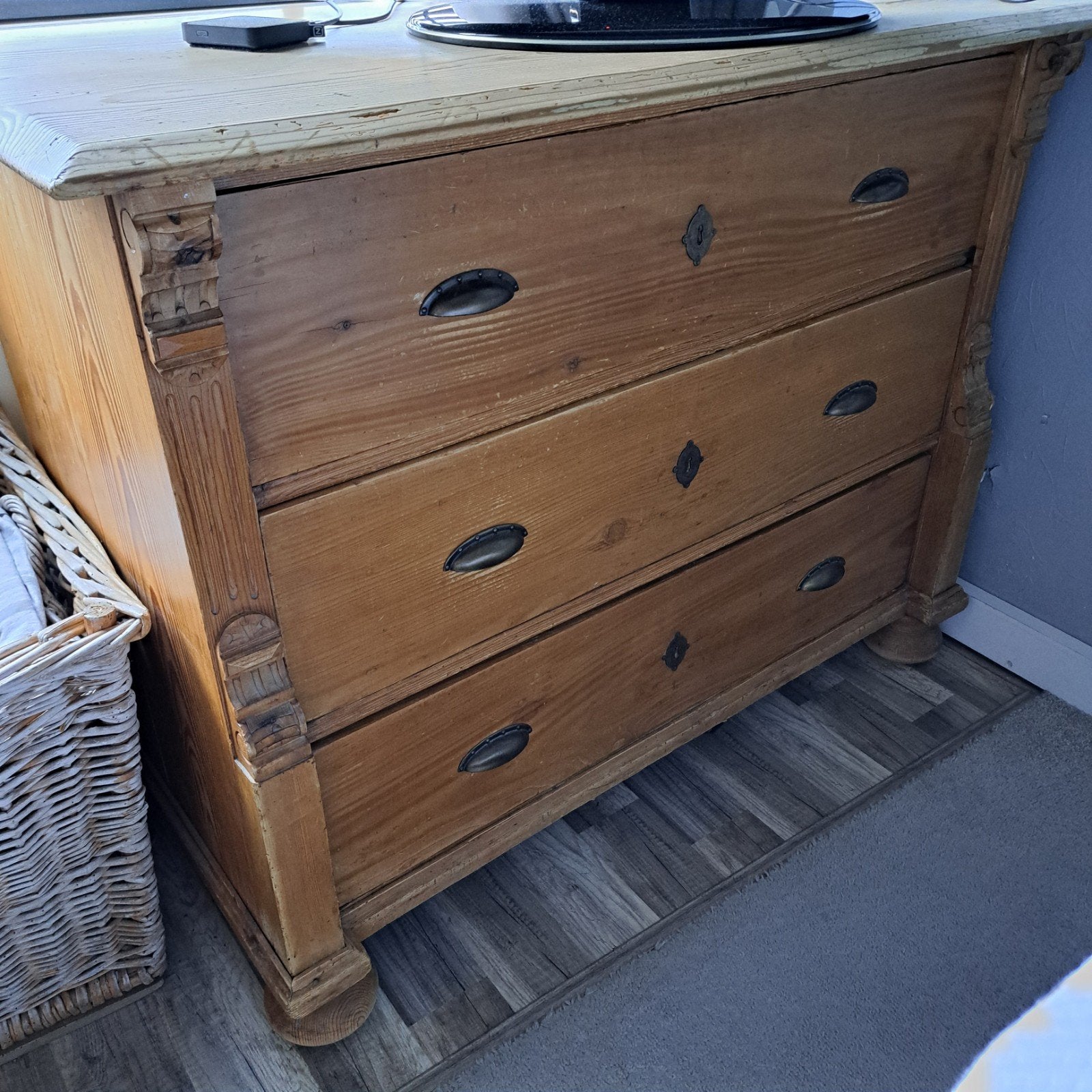 Te koop Grenen Dressoir, Huis en Inrichting, Kasten | Dressoirs, Ophalen, Gebruikt, 25 tot 50 cm, 100 tot 150 cm