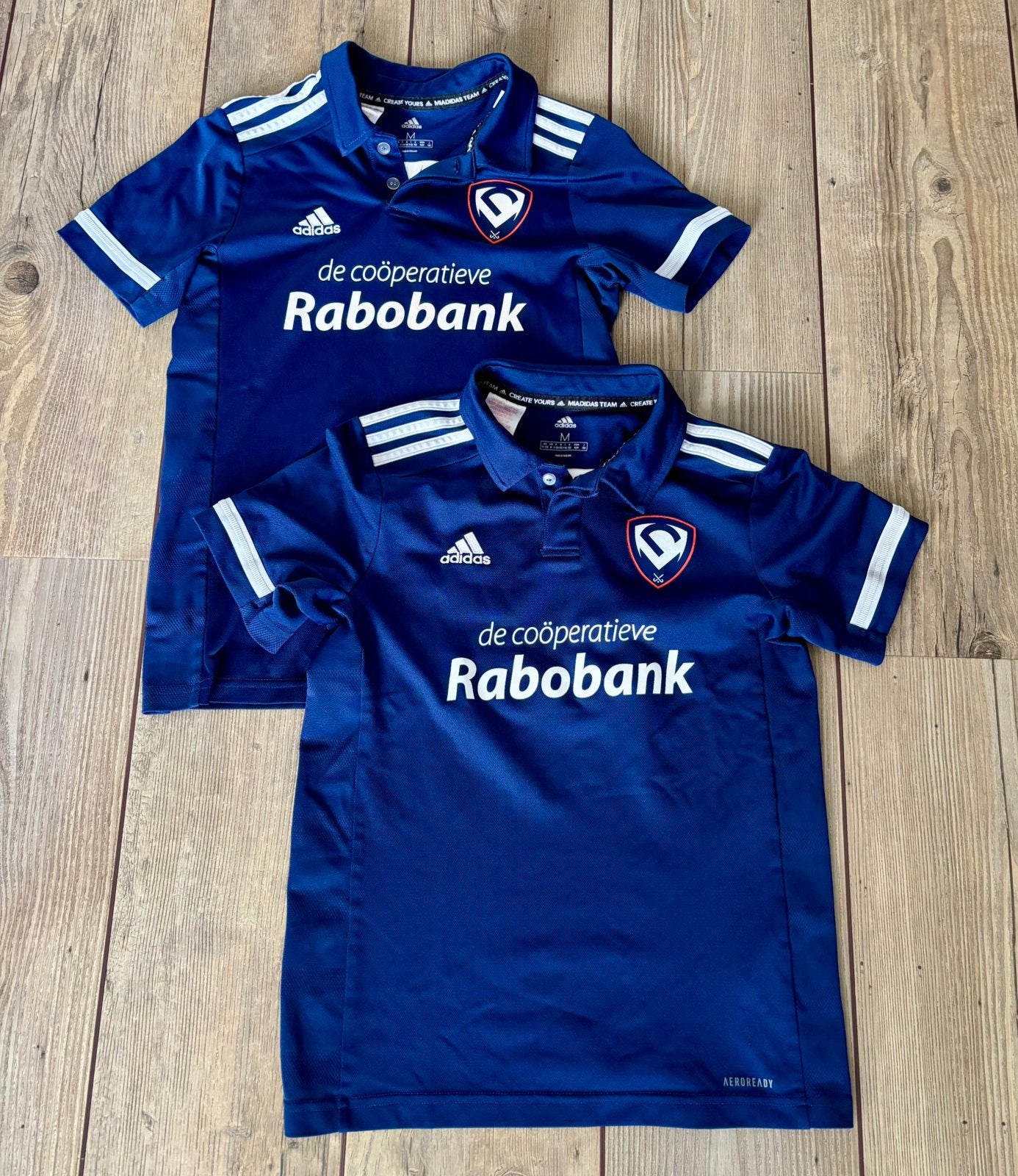 2 Delta hockey shirts maat M (11-12 jaar), Ophalen of Verzenden, Kleding