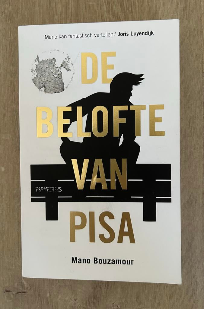 De Belofte van Pisa - Mano Bouzamour, Ophalen of Verzenden, Gelezen, Nederland