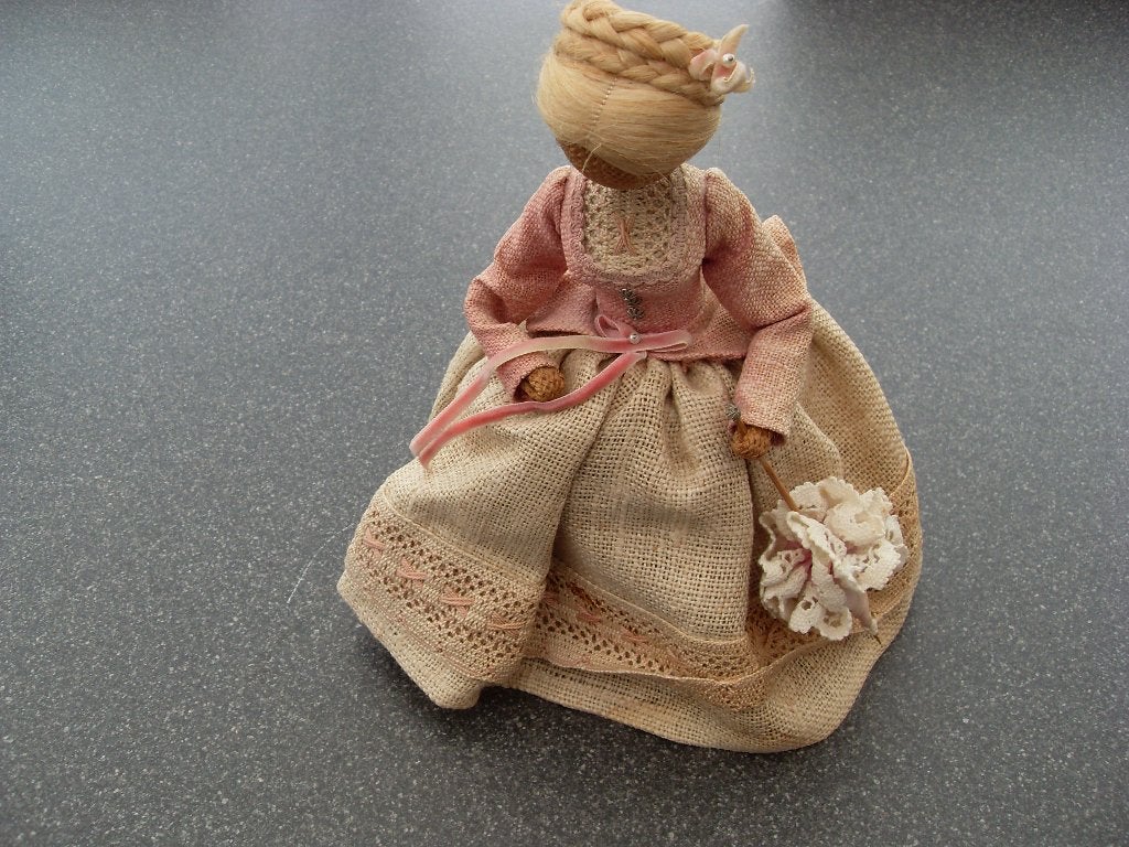 jute pop  marie antoinette stijl, Ophalen of Verzenden, Zo goed als nieuw, Pop