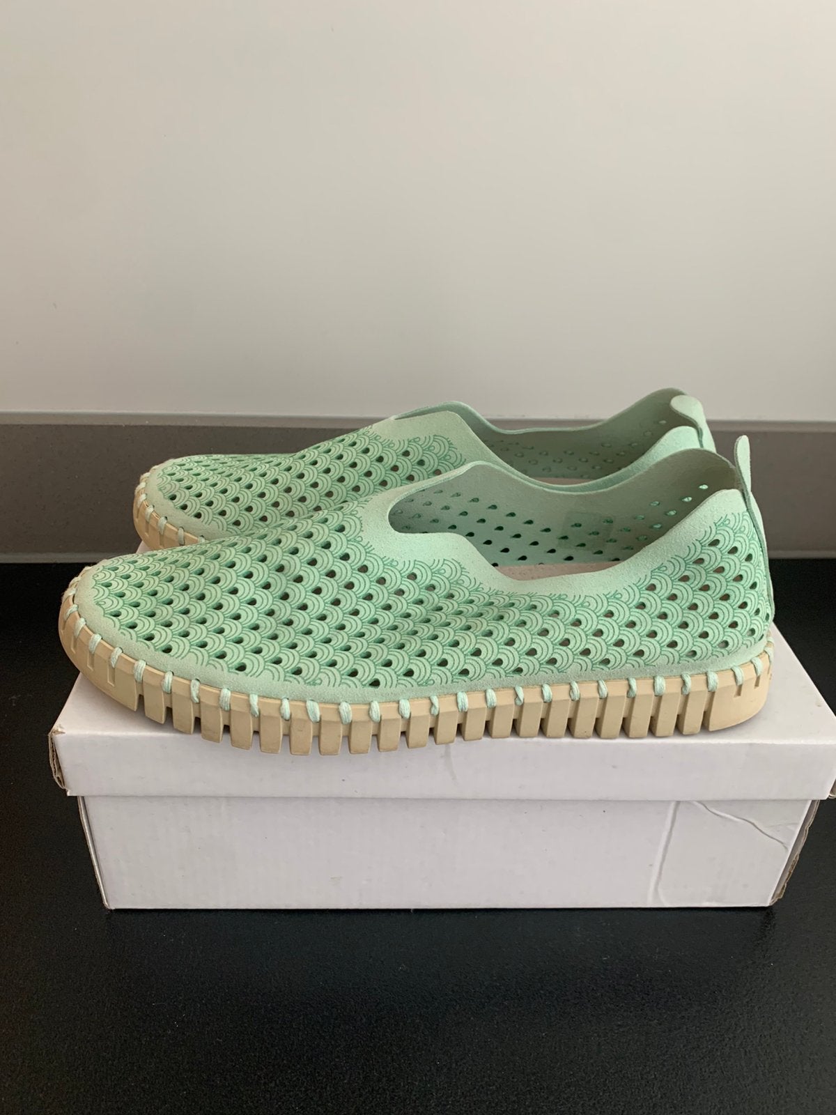 Ilse Jacobsen tulip schoenen maat 40 zeegroen, Kleding | Dames, Instappers, Ophalen of Verzenden, Zo goed als nieuw, Groen