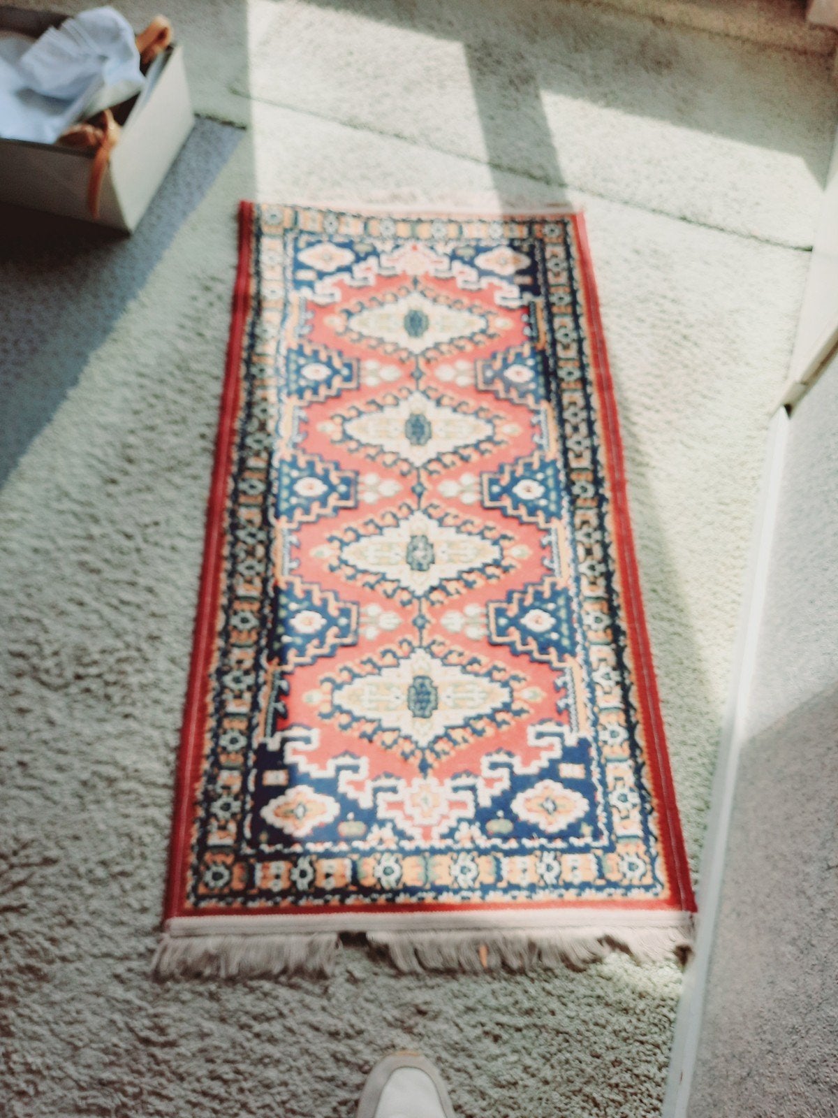 Vintage Perzisch tapijt - Rood, Blauw, Beige, Huis en Inrichting, Gebruikt, 100 tot 150 cm, Vintage Perzisch, Blauw