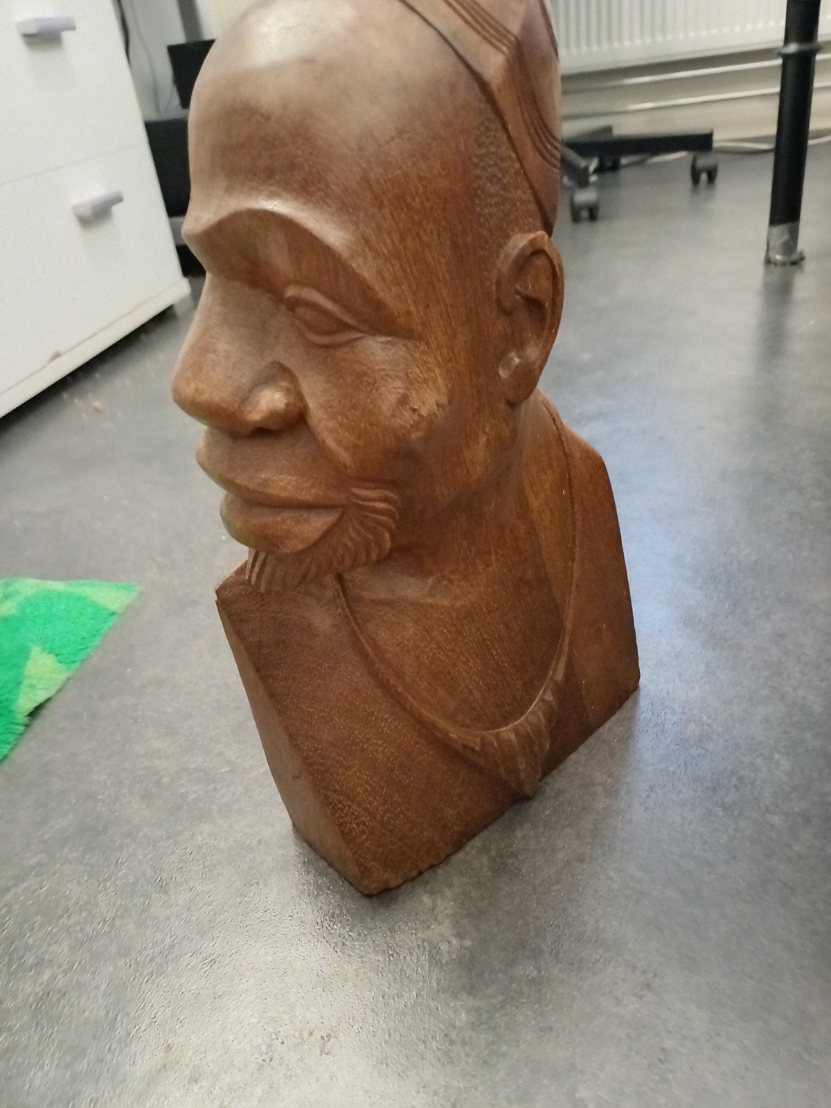 Houten Buste Afrikaanse Man - 33cm, Buste, Ophalen of Verzenden, Handgemaakt, 20 - 50 cm