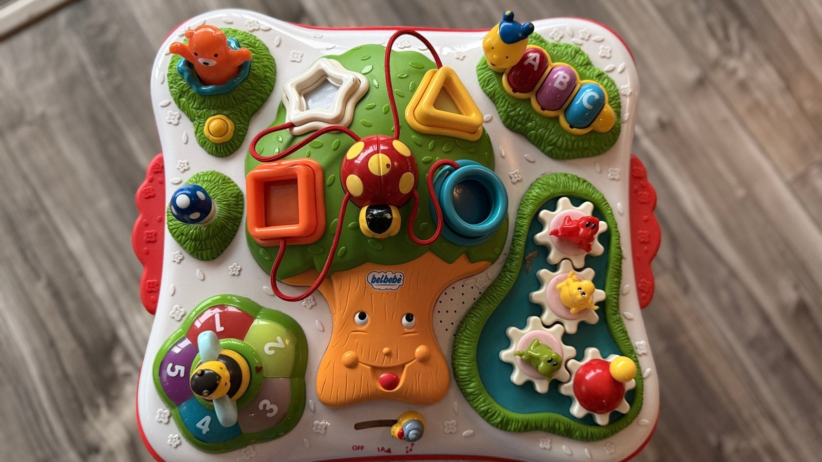 Baby speeltafel met geluid en licht, Ophalen of Verzenden, Zo goed als nieuw, Overige typen, Met licht