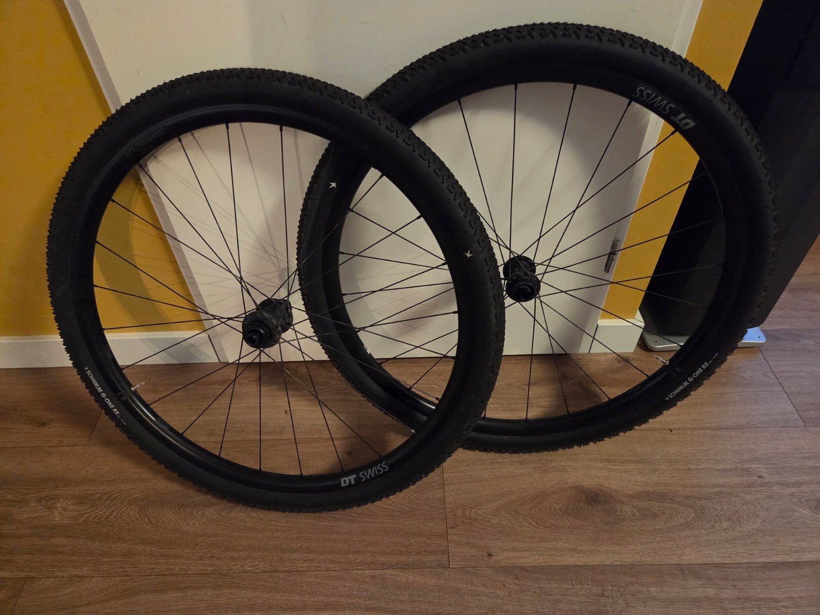 DT Swiss Gravel LN Wielset met Schwalbe G-One RX banden, Fietsen en Brommers, DT Swiss, Nieuw, Gravelbike, Aluminium