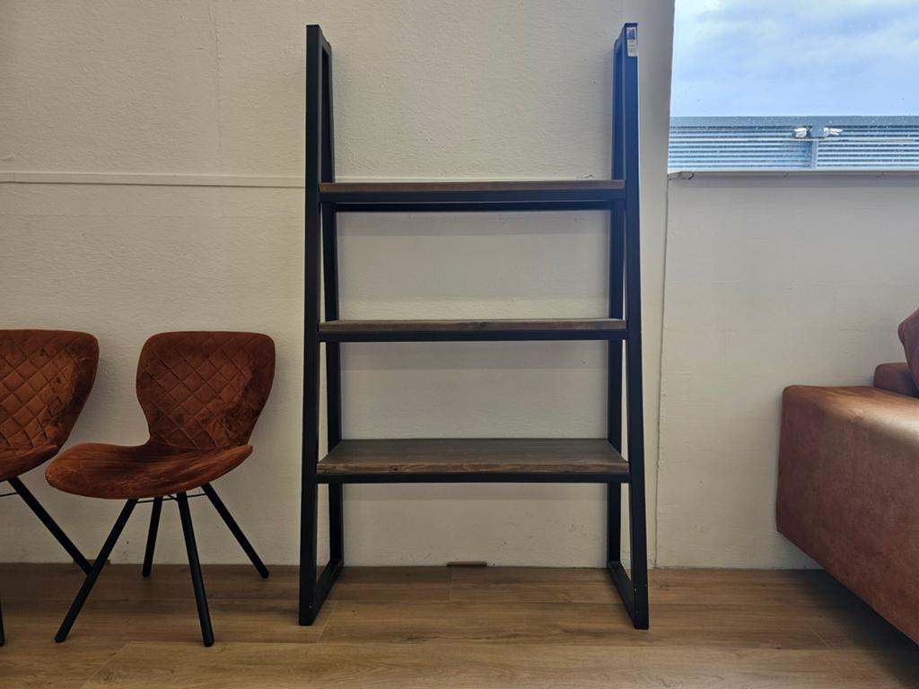Industriële ladderkast, Zo goed als nieuw, Info@homefriesland.nl, Kelvinstraat 6 8912BA, Home Friesland
