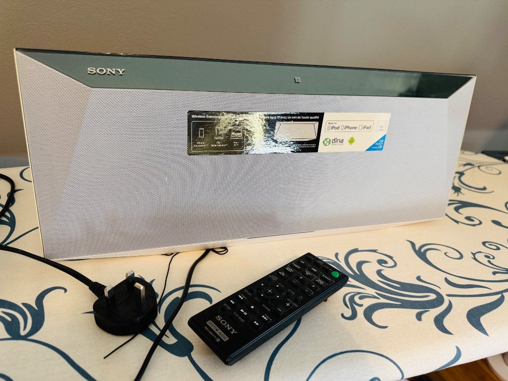 Sony CMT-BT80WB AirPlay Bluetooth CD Audio System, Ophalen, Gebruikt, Sony, Minder dan 60 watt