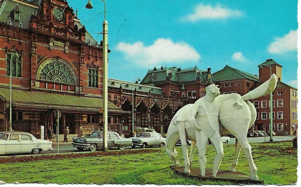 Groningen- -Station met Peerd van Ome Loeks., Ophalen of Verzenden, 1940 tot 1960, Gelopen, Groningen