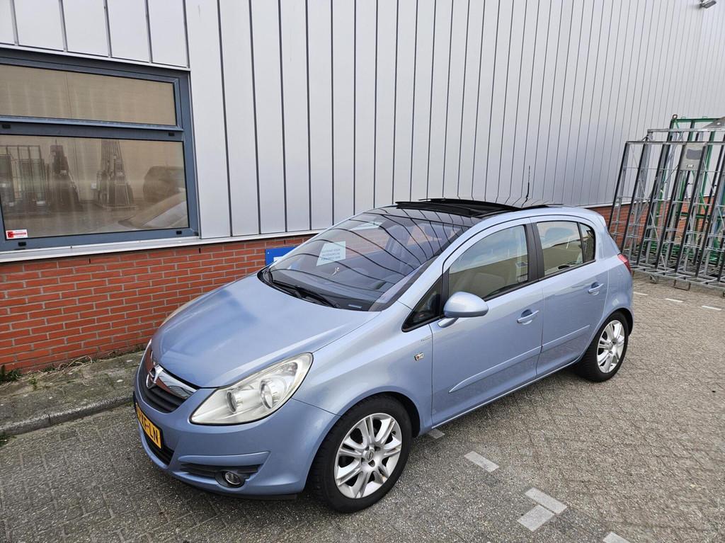 Opel Corsa 1.4-16V Pano Climate Cruise, Voorwielaandrijving, 1063 kg, Gebruikt, 4 cilinders