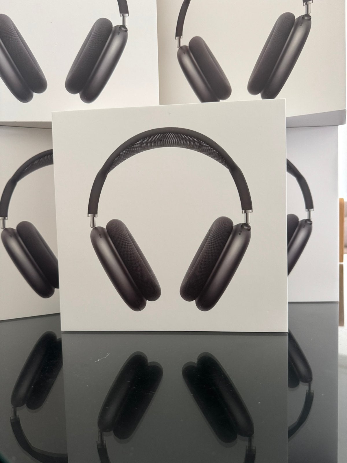Airpods Max | Nieuw geseald, Ophalen of Verzenden, Zo goed als nieuw, Overige merken, Draadloos