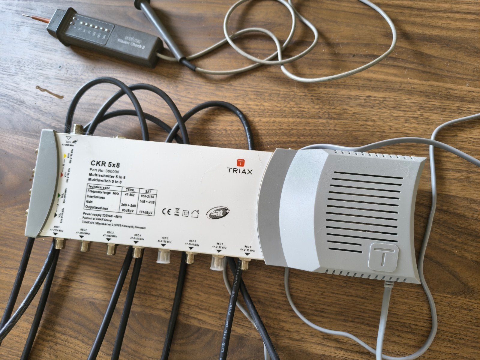 Triax CKR 5x8 Multiswitch - Satellietverdeler, Audio, Tv en Foto, Schotelantennes, Ophalen, Gebruikt, (Schotel)antenne-accessoires