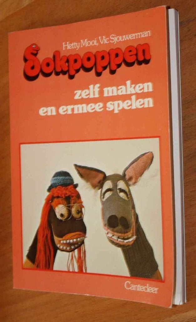 Sokpoppen zelf maken en ermee spelen 21350, Boeken, Ophalen of Verzenden, Zo goed als nieuw, Poppen maken, Geschikt voor kinderen