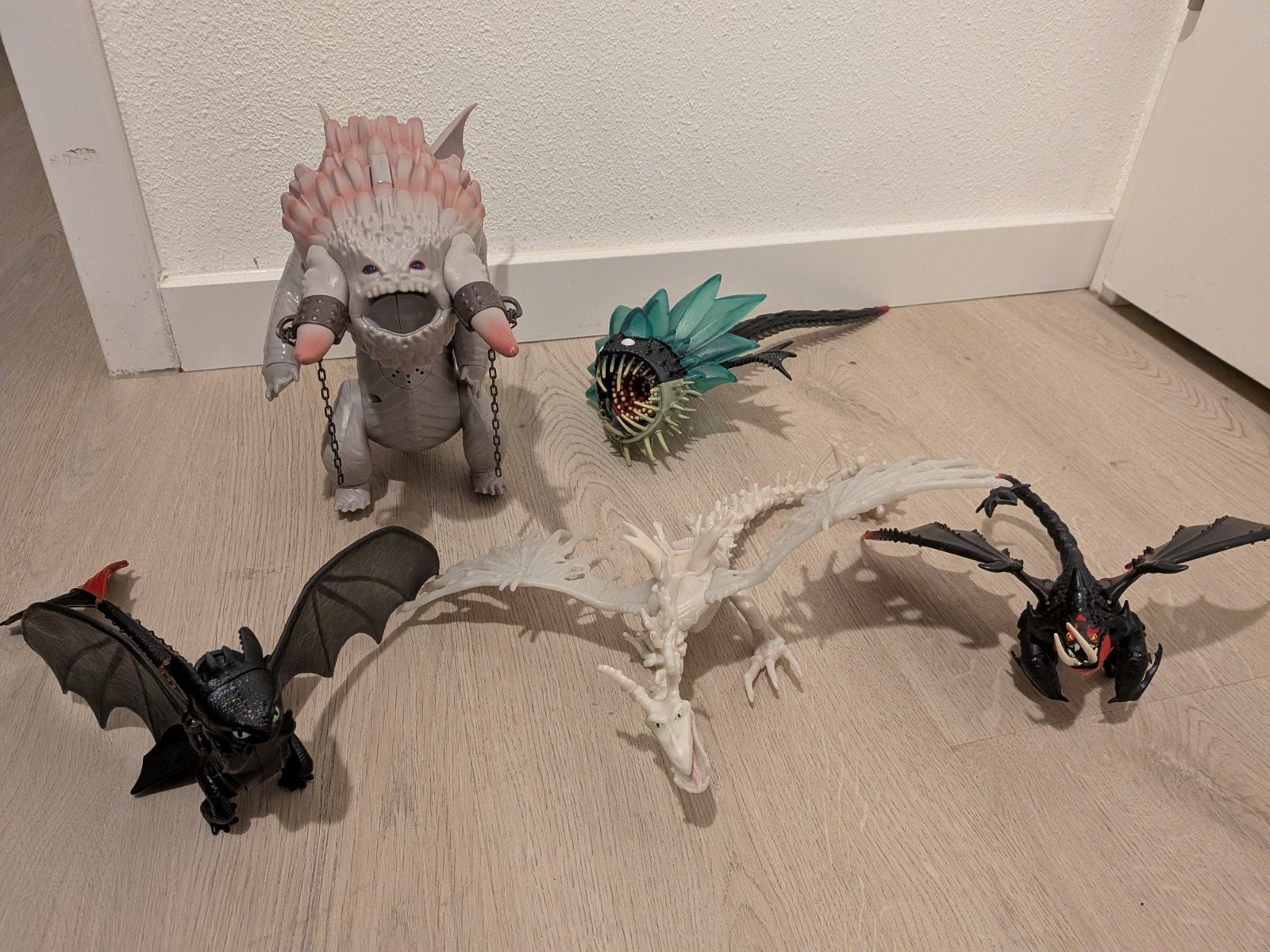 Hoe Tem Je Een Draak Speelgoed Draken Set, Ophalen of Verzenden, Gebruikt