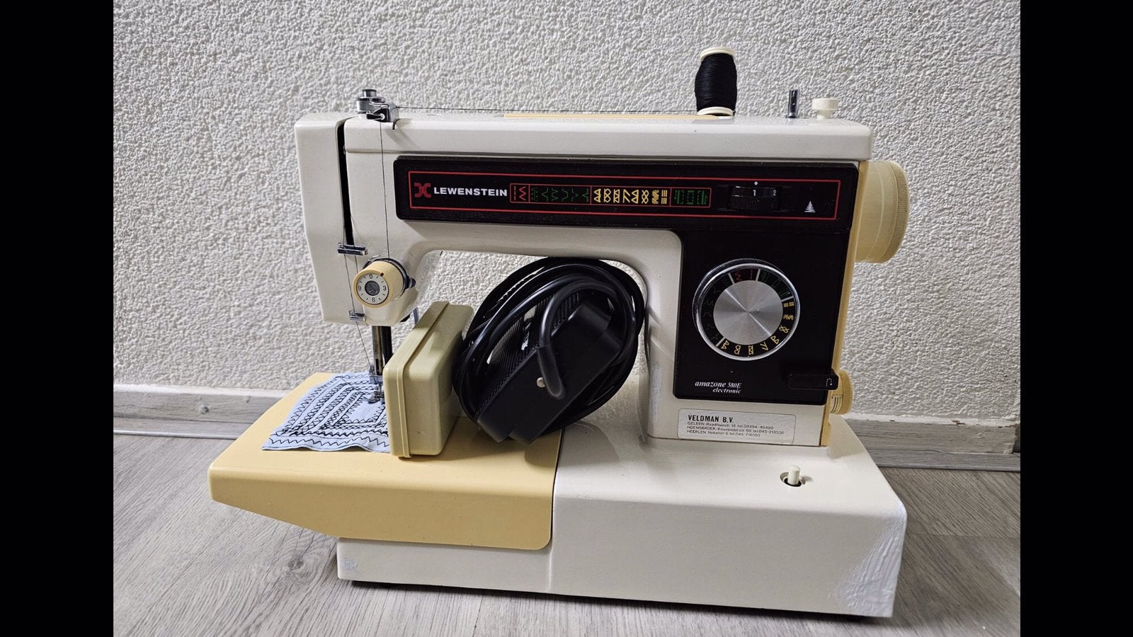 Naaimachine, Ophalen, Zo goed als nieuw, Naaimachine, Overige merken