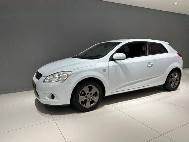 KIA Pro Cee D 1.4 CVVT PROCEED Se7en, Auto's, Kia, Stof, Gebruikt, Zwart, 4 cilinders