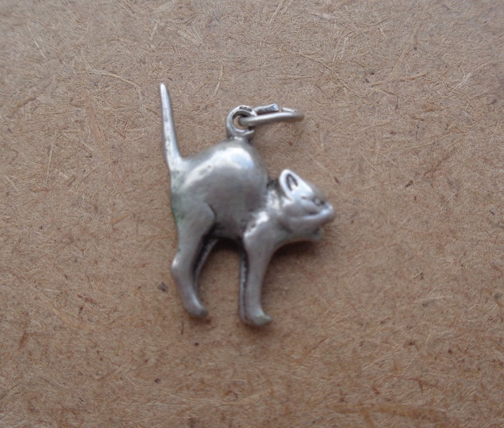 zilveren vintage bedel kat [828], Overige merken, Verzenden, Zo goed als nieuw, 1 bedel