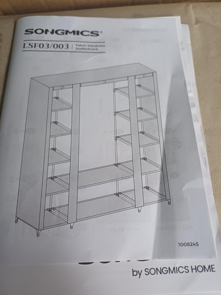 Songmics Stoffenkast LSF03/003 - Retour Pallet, Gebruikt, Met plank(en), Ophalen of Verzenden, Metaal