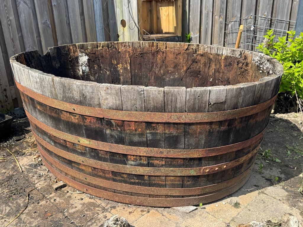 Groot half wijnvat / houten kuip / plantenbak / vijver, Ophalen, Gebruikt