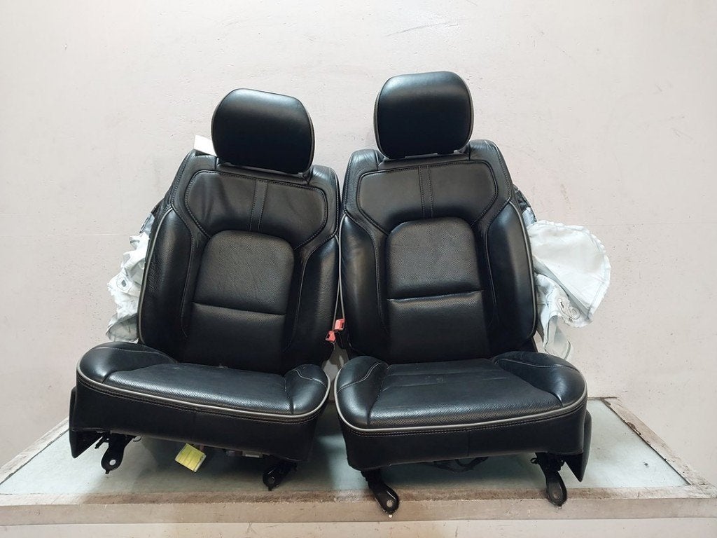Interieur RAM 1500 Crew Cab (DS) (2018-12/..), Stellantis N.V., Gebruikt, Webaccessibility@stellantis.com, Taurusavenue 1, Hoofddorp 2132 LS, , Nederland