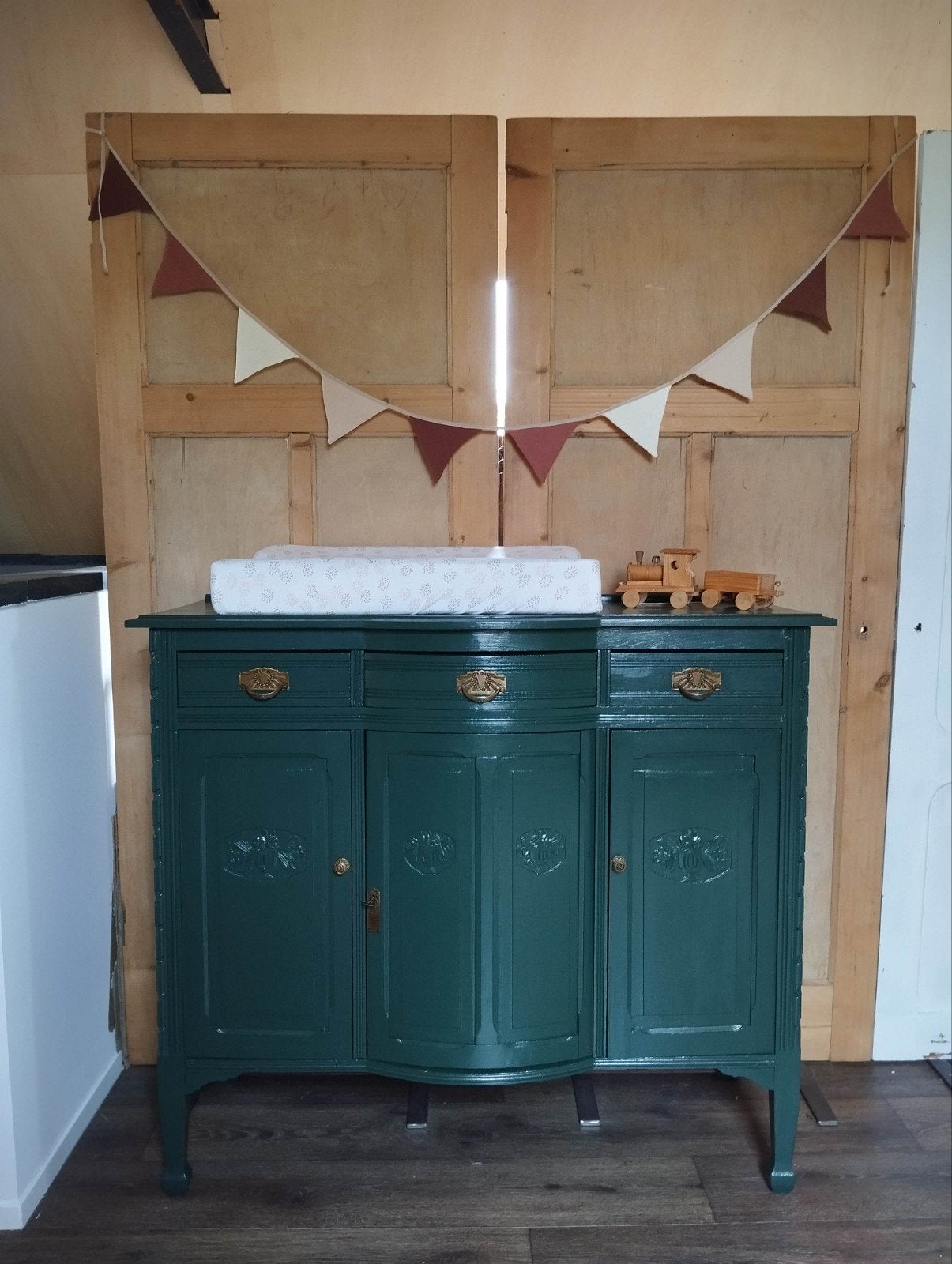 Vintage dressoir / Art Deco /massief hout /bezorgen mogelijk, Ophalen of Verzenden, 25 tot 50 cm, Eikenhout, 100 tot 150 cm