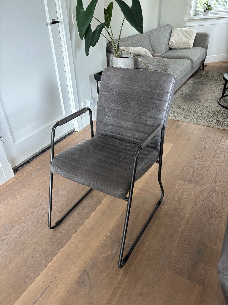 Eetkamerstoel Eleonora, Ophalen, Gebruikt, Grijs, Vijf, Zes of meer stoelen