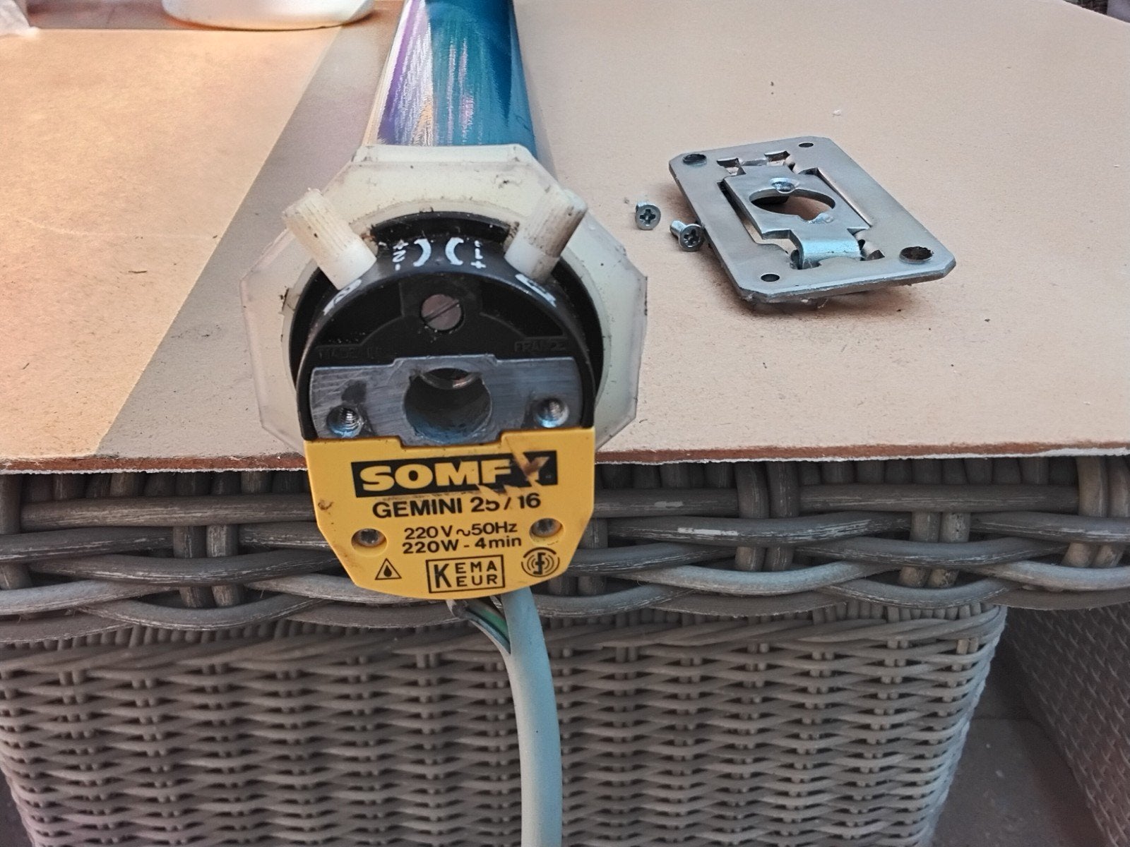 somfy  rolluik motor     25 nm / 16, Ophalen of Verzenden, Wit, Minder dan 100 cm, Minder dan 100 cm