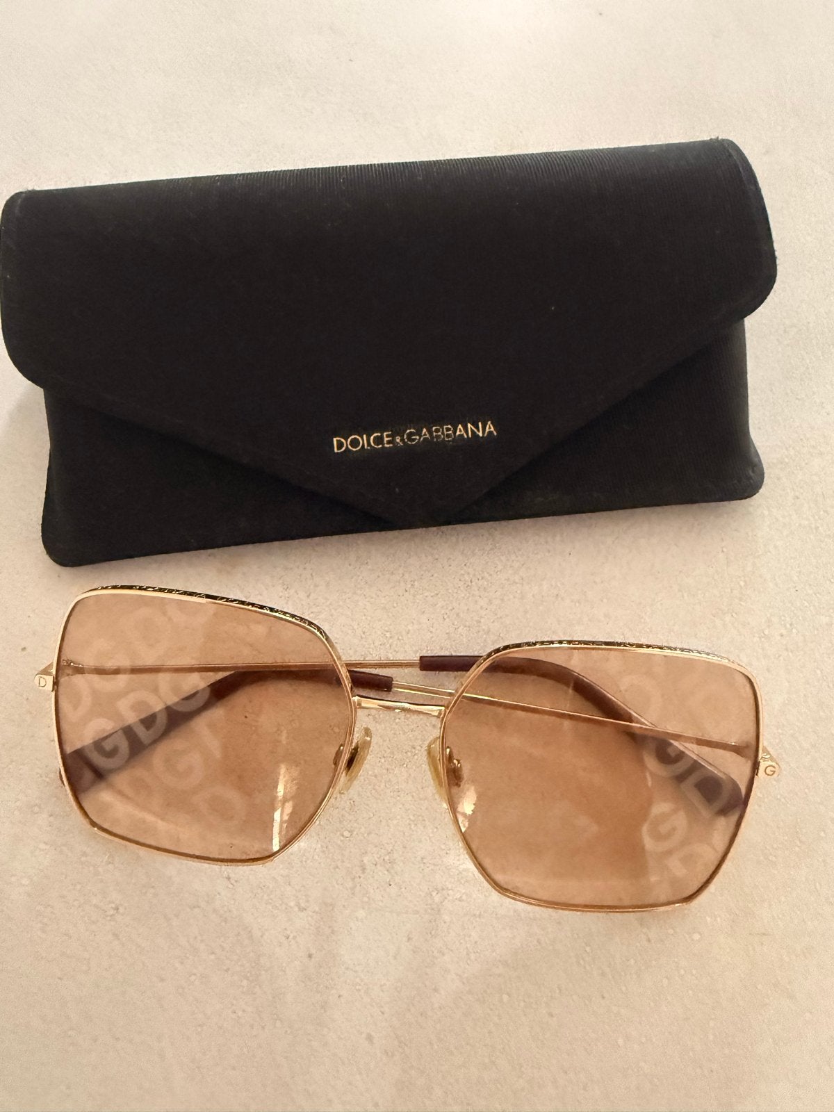 Vintage Dolce & Gabbana Zonnebril - Lichtelijk krom, Ophalen, Gebruikt, Zonnebril, Dolce & Gabbana