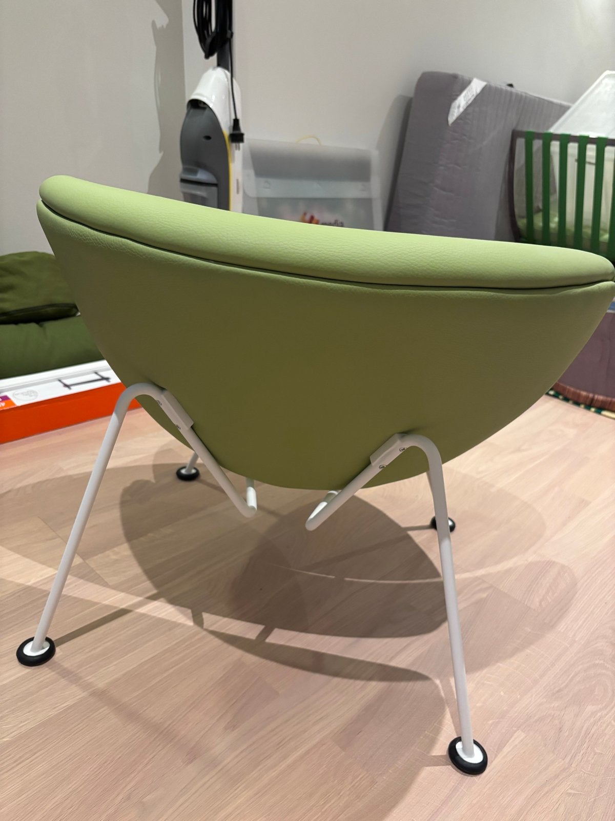 Groen leren Orange Slice Junior Artifort nieuw, Huis en Inrichting, Stoelen, Ophalen, Overige kleuren, Leer, Zo goed als nieuw