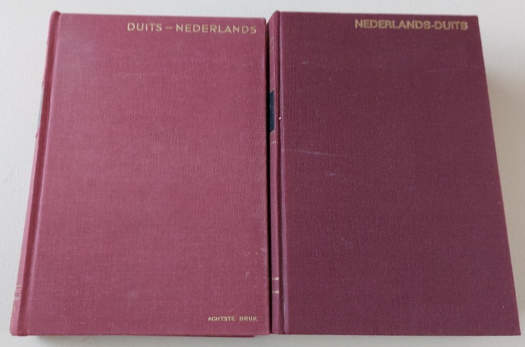 Oude set Wolters Duits Woordenboeken Duits-Ned en Ned-Duits, Antiek en Kunst, Ophalen