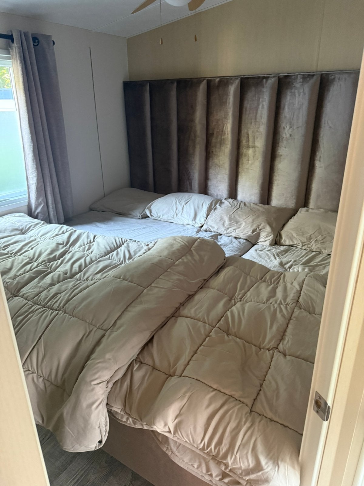 Hotel chique XXL familie bed landelijk hoofdbord 240 latten, Huis en Inrichting, Slaapkamer | Bedden, Verstelbaar, Bruin, Tweepersoons